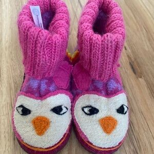Garnet Hill boiled wool pink owl toddler slippers